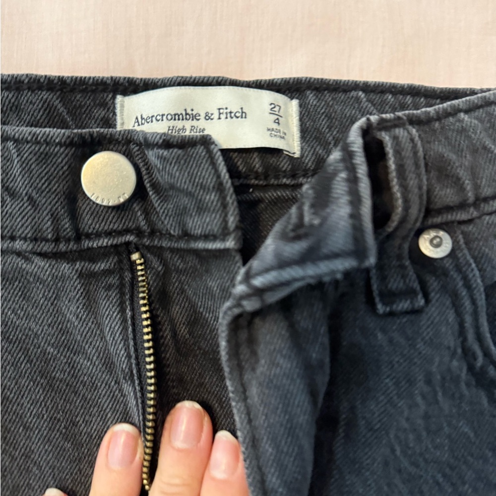 Abercrombie & Fitch High Rise Black Skirt